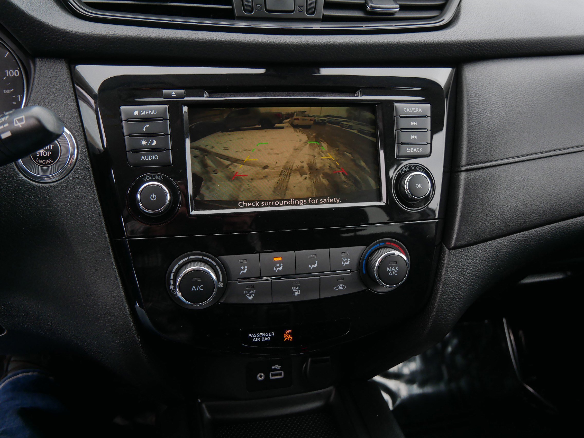 Used 2020 Nissan Rogue S image 33