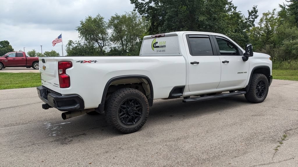 Used 2025 Chevrolet Silverado 2500 Custom w/ Custom Value Package AWD/4WD image 3