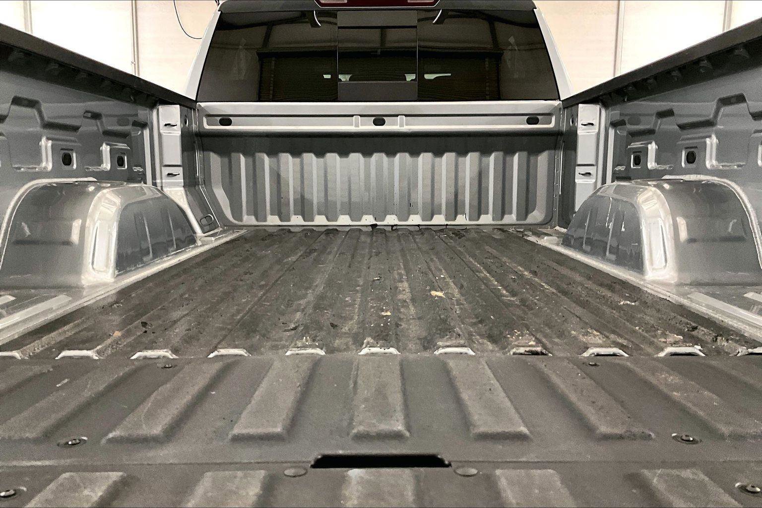 Used 2025 Chevrolet Silverado 1500 LT w/ Safety Package image 32