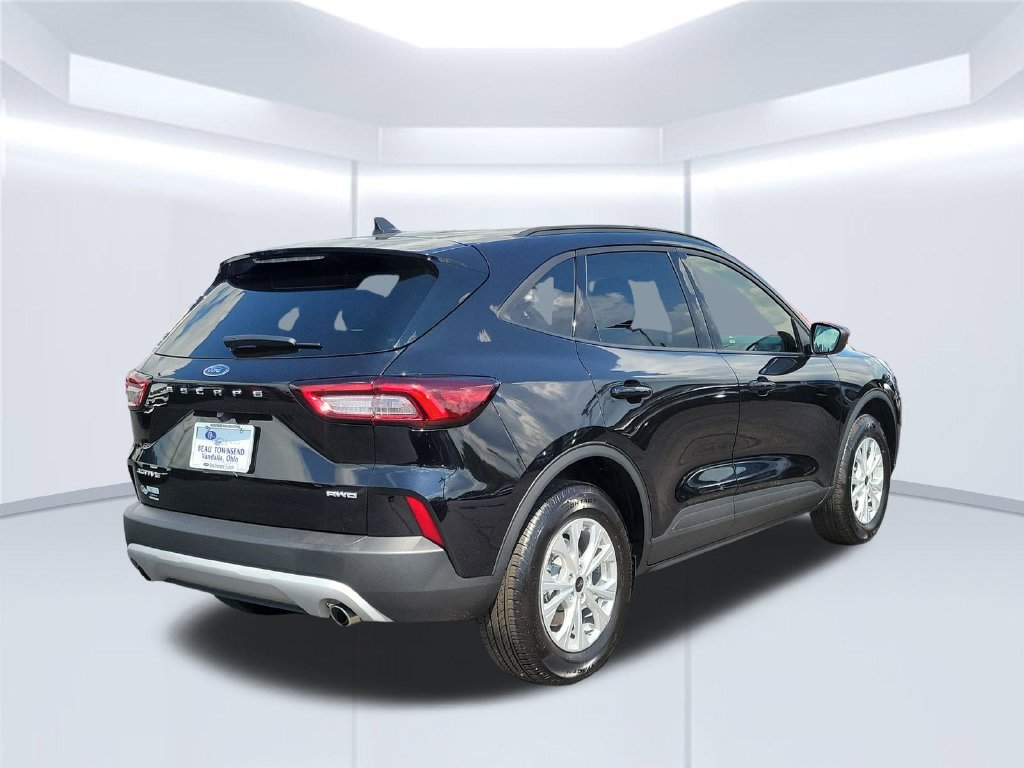 Certified 2026 Ford Escape Active w/ Cold Weather Package AWD/4WD image 5