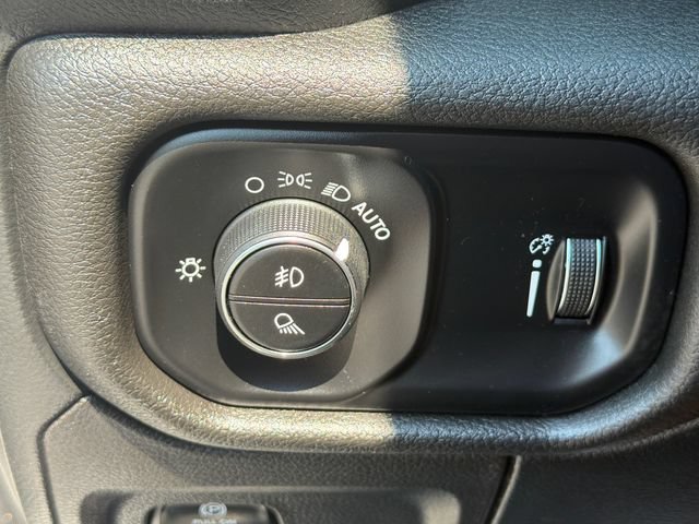 Used 2022 RAM 1500 Big Horn RWD image 33