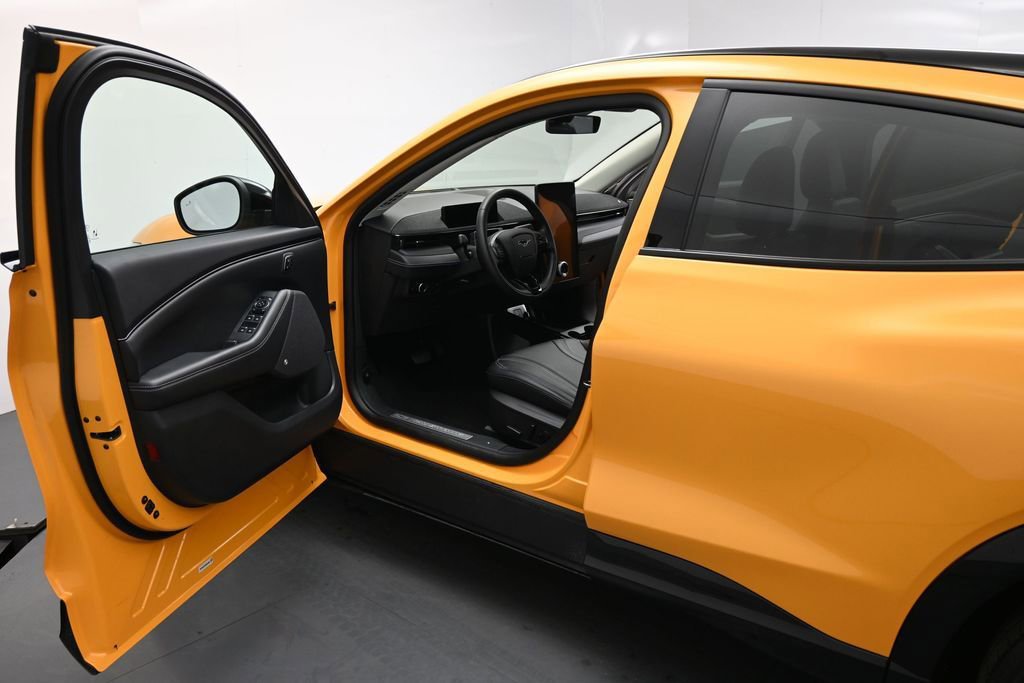 Certified 2023 Ford Mustang Mach-E Premium RWD image 9