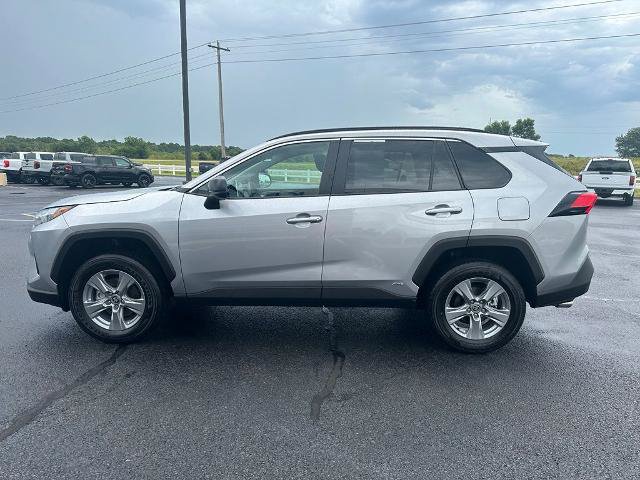 Used 2025 Toyota RAV4 LE AWD/4WD image 23