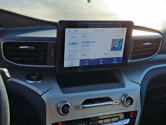 Certified 2022 Ford Explorer XLT w/ Equipment Group 202A image 19