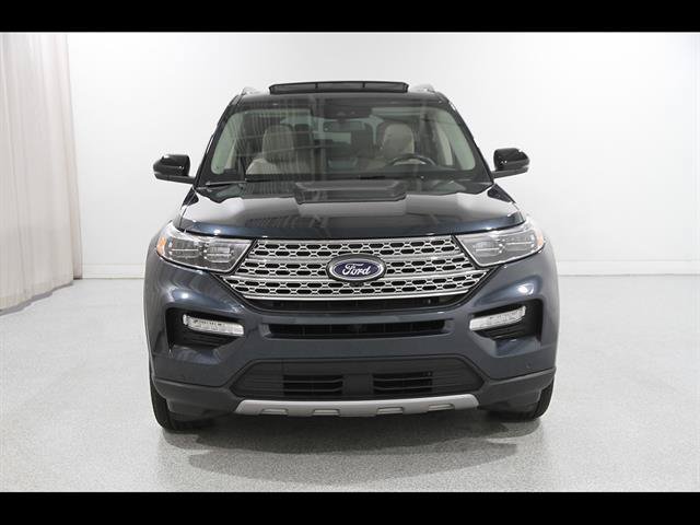 Certified 2023 Ford Explorer Limited w/ Hybrid Equipment Group 310A AWD/4WD image 2