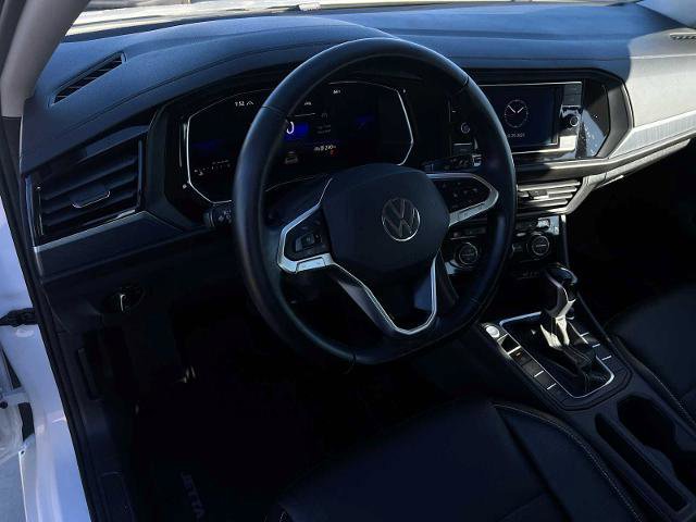 Used 2023 Volkswagen Jetta SE image 15