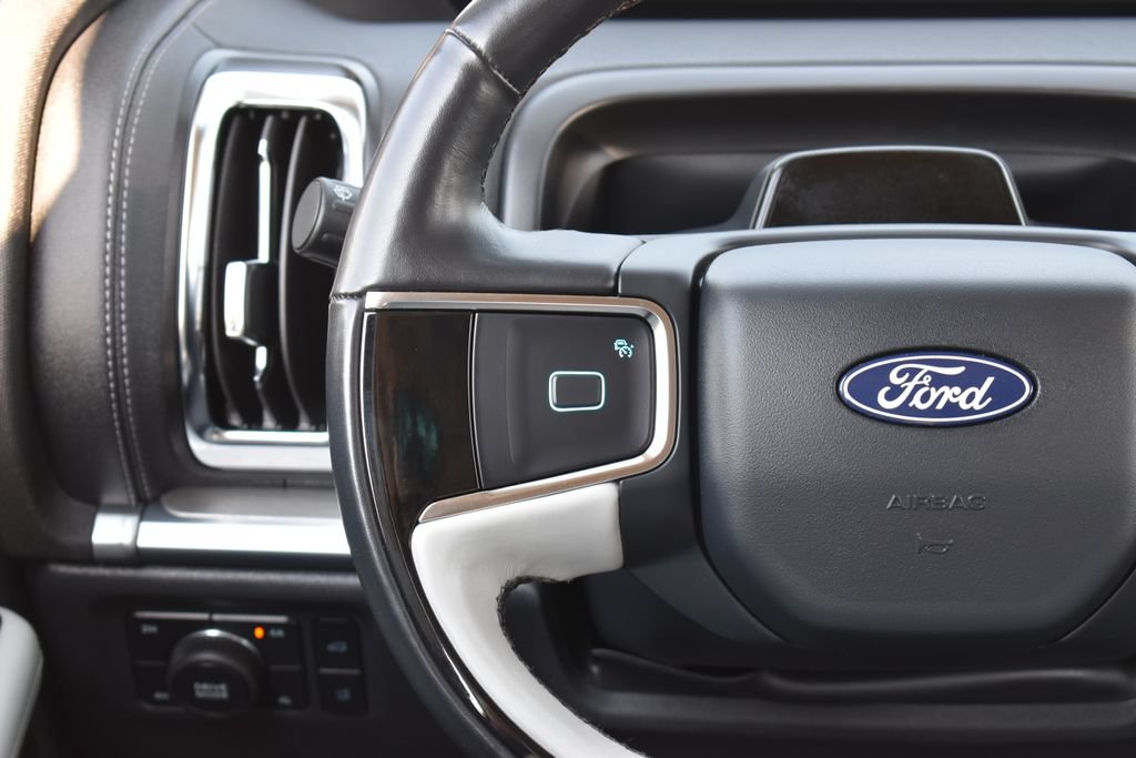 Certified 2025 Ford Expedition Max Platinum AWD/4WD image 17