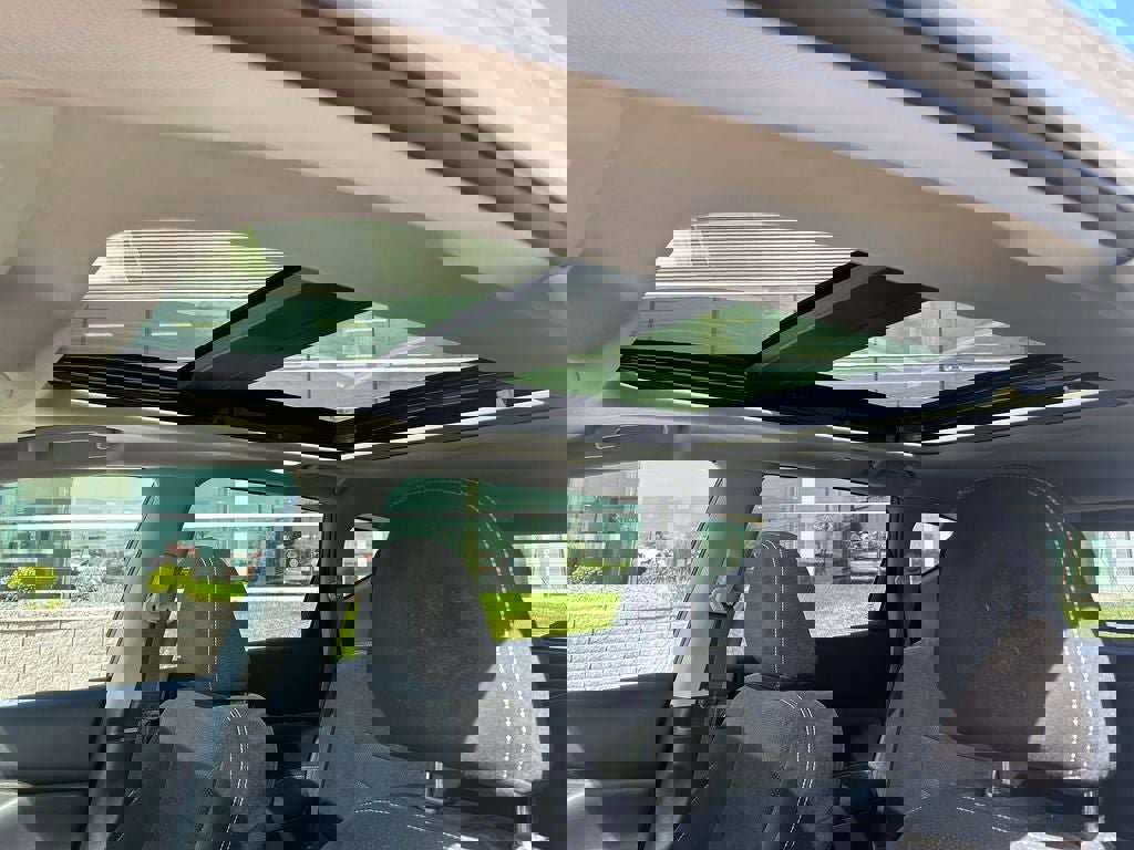 Used 2018 Nissan Murano SV w/ Premium Package image 21