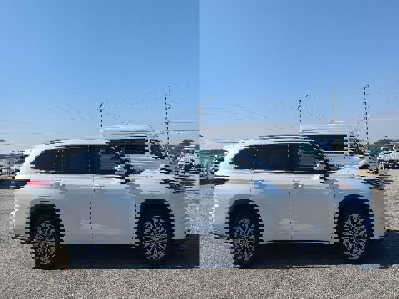 Used 2021 Toyota Highlander Platinum image 6