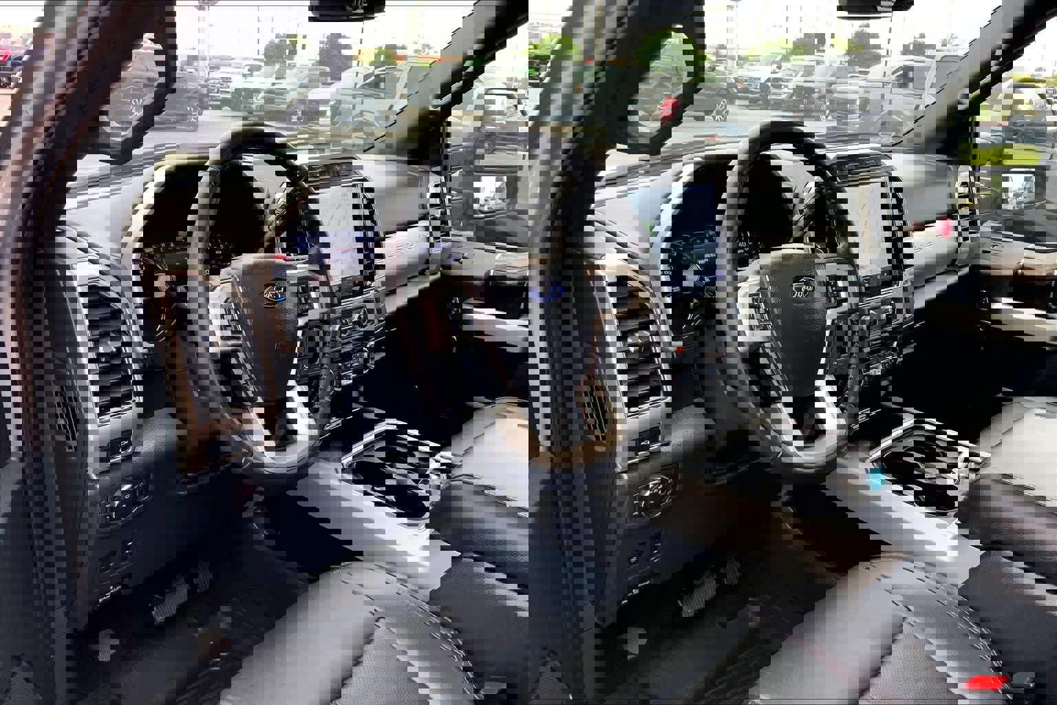 Certified 2022 Ford F350 Lariat w/ Lariat Ultimate Package image 16