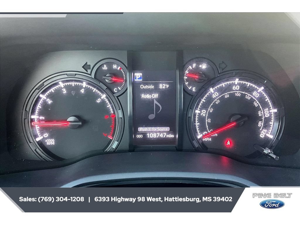 Used 2021 Toyota 4Runner SR5 Premium w/ Moonroof Package AWD/4WD image 14