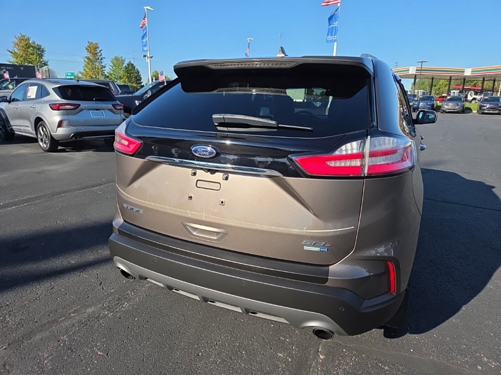 Certified 2019 Ford Edge SEL w/ Equipment Group 201A AWD/4WD image 4