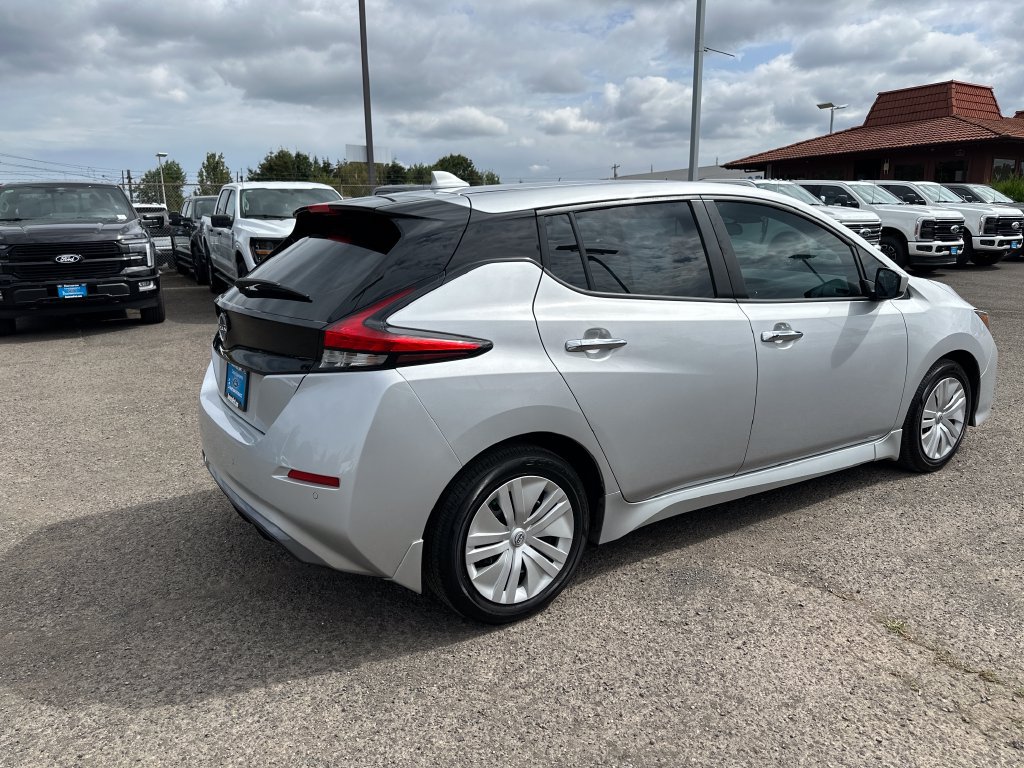 Used 2023 Nissan Leaf S FWD image 7
