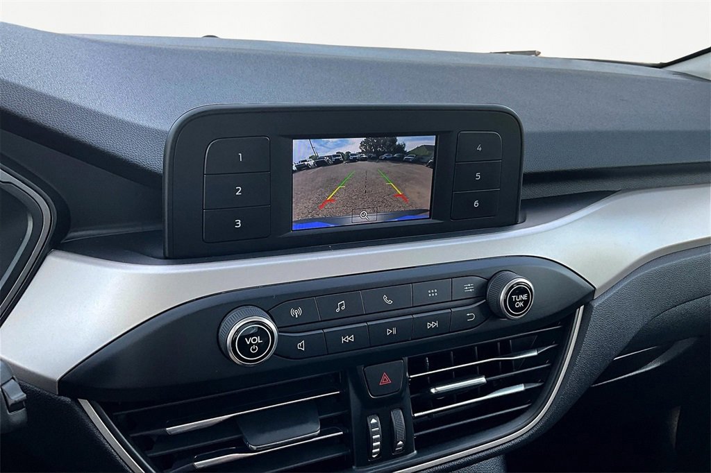 Certified 2022 Ford Escape S image 21