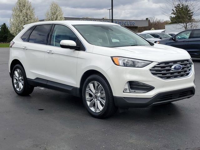 Certified 2024 Ford Edge Titanium AWD/4WD image 2