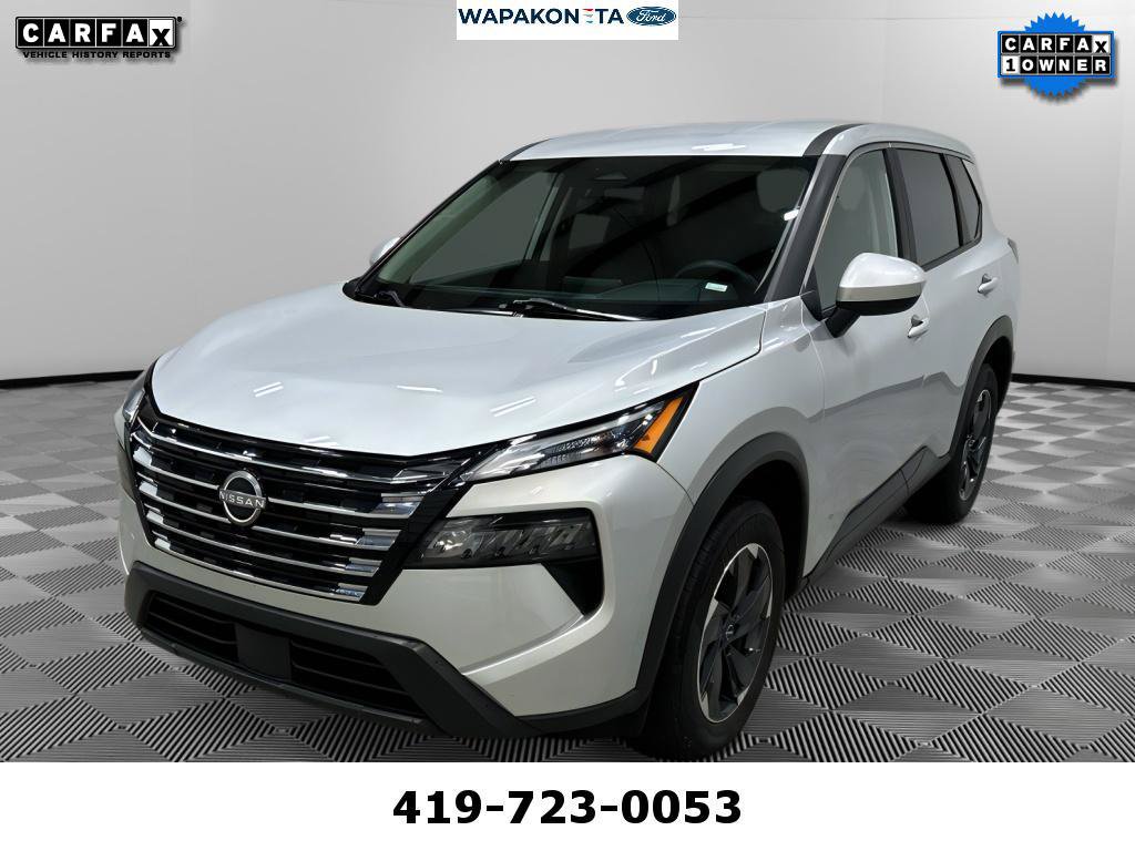 Used 2024 Nissan Rogue SV FWD image 1