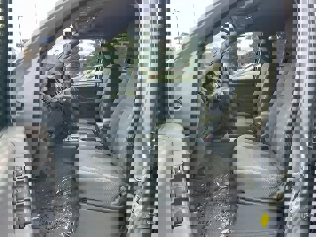 Used 2017 Nissan Frontier SV image 16