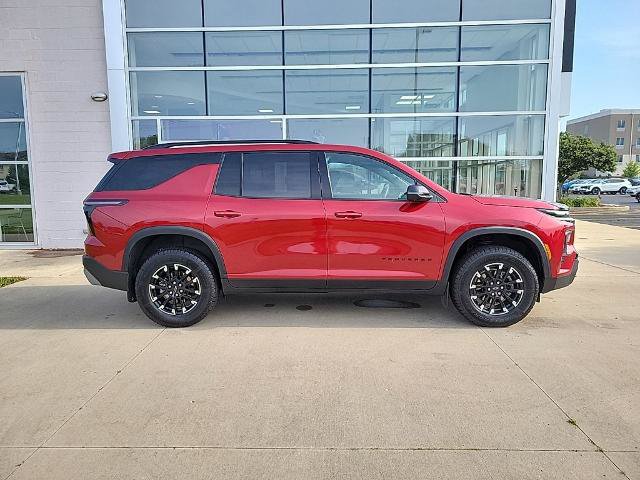 Used 2025 Chevrolet Traverse Z71 w/ Driver Confidence Package AWD/4WD image 4