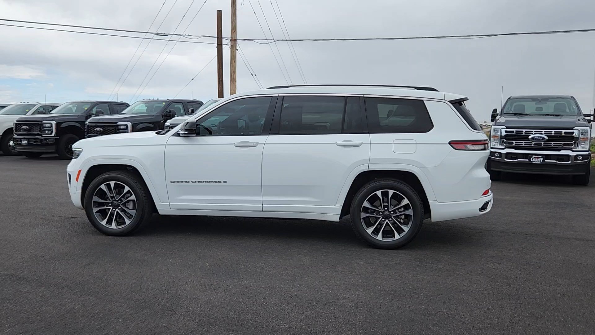 Used 2022 Jeep Grand Cherokee L Overland AWD/4WD image 2
