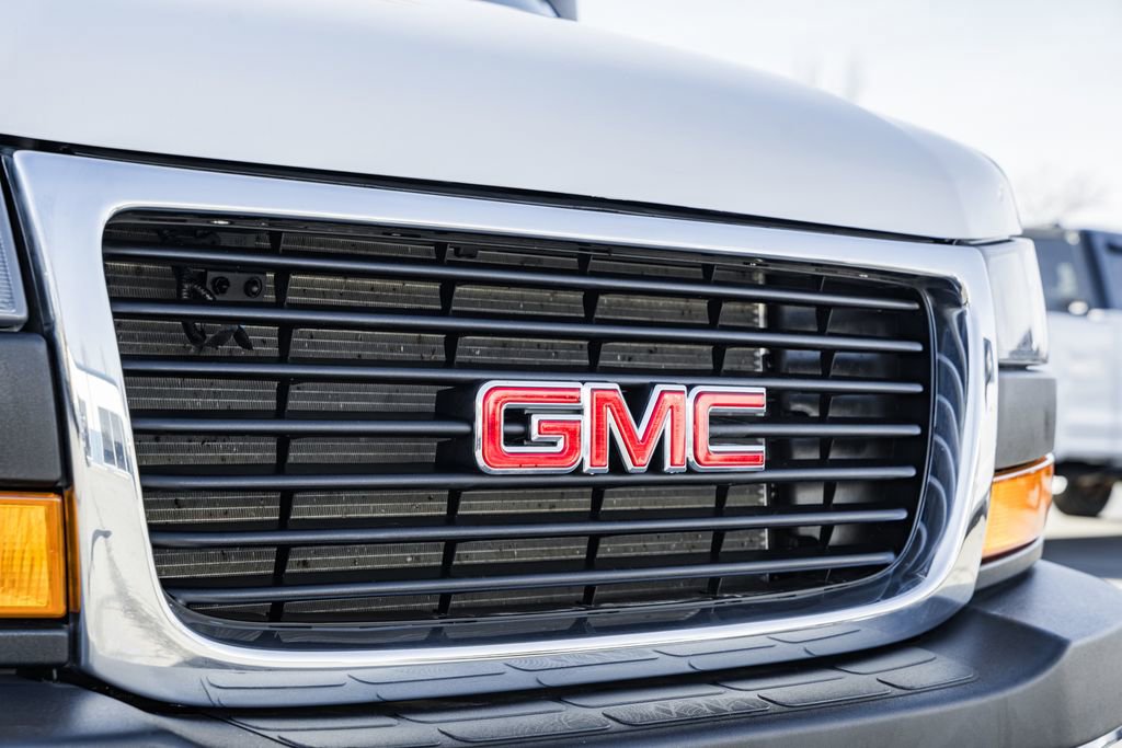 Used 2023 GMC Savana 2500 image 11