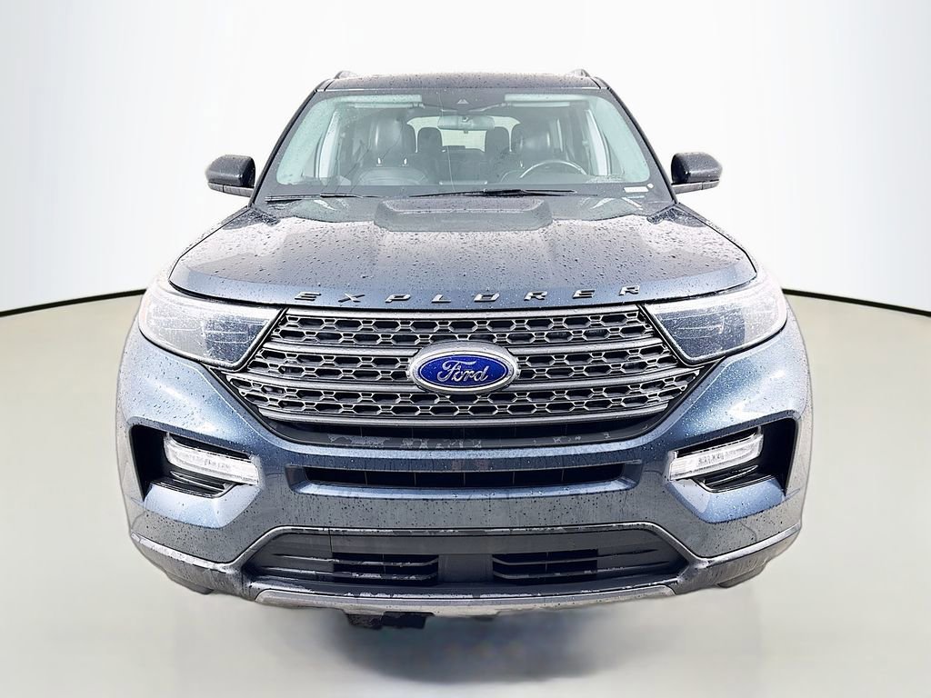 Certified 2022 Ford Explorer XLT w/ Equipment Group 202A image 8