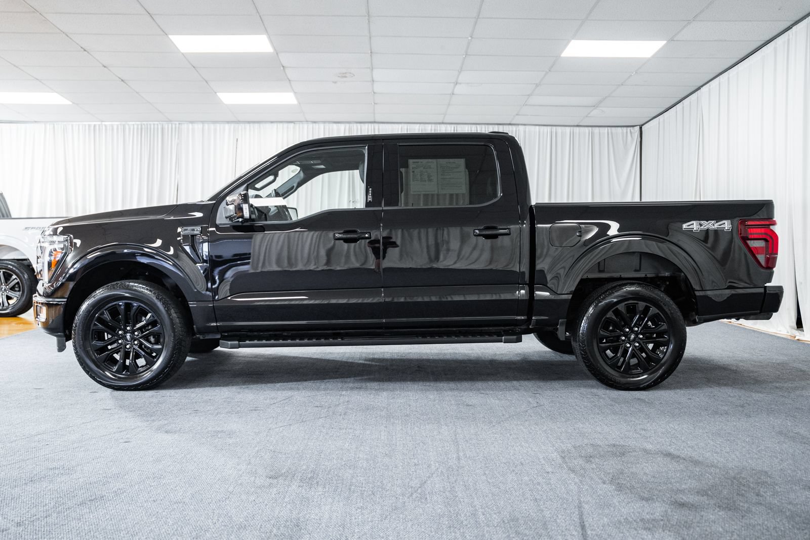 Certified 2024 Ford F150 Lariat AWD/4WD image 5