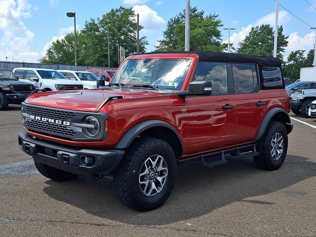 Certified 2023 Ford Bronco Badlands AWD/4WD image 3