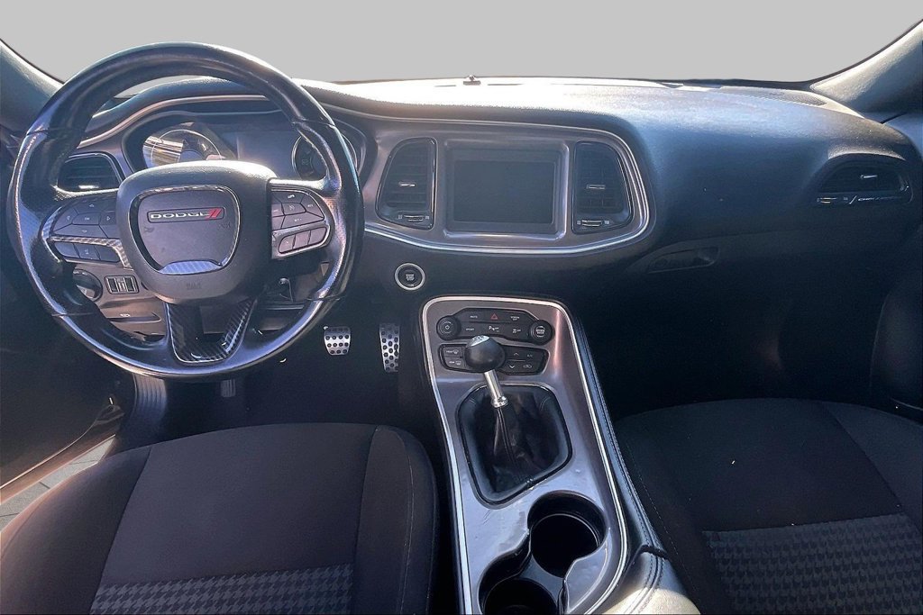 Used 2022 Dodge Challenger R/T RWD image 16