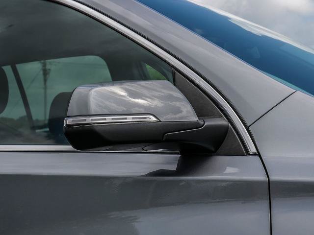 Used 2023 Chevrolet Traverse LT FWD image 10