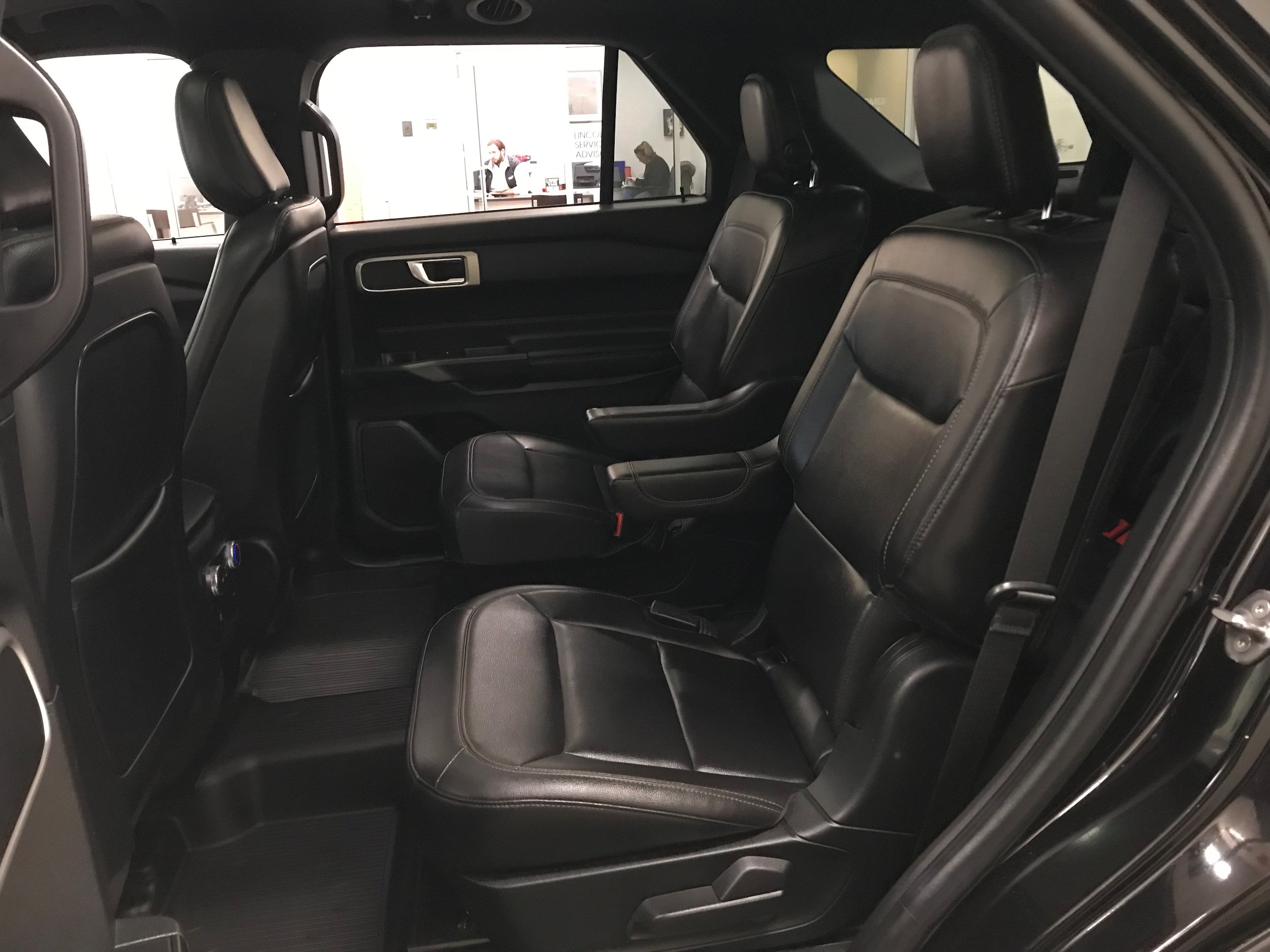 Certified 2020 Ford Explorer XLT w/ Equipment Group 202A AWD/4WD image 10