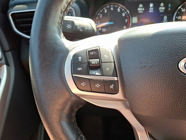 Certified 2023 Ford Explorer XLT w/ Equipment Group 202A AWD/4WD image 24