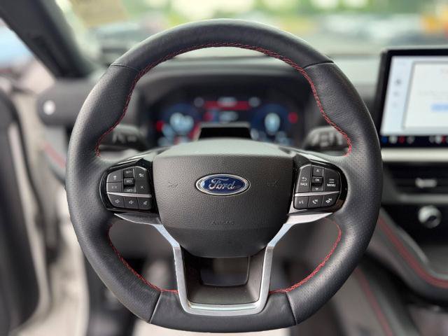 Certified 2025 Ford Explorer ST-Line w/ ST-Line Street Pack AWD/4WD image 8