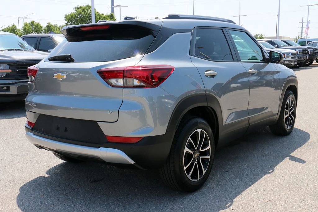 Used 2026 Chevrolet TrailBlazer LT w/ Driver Confidence Package FWD image 5