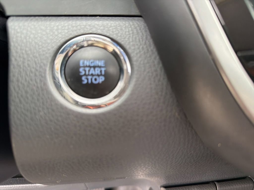 Used 2018 Toyota Camry SE image 23