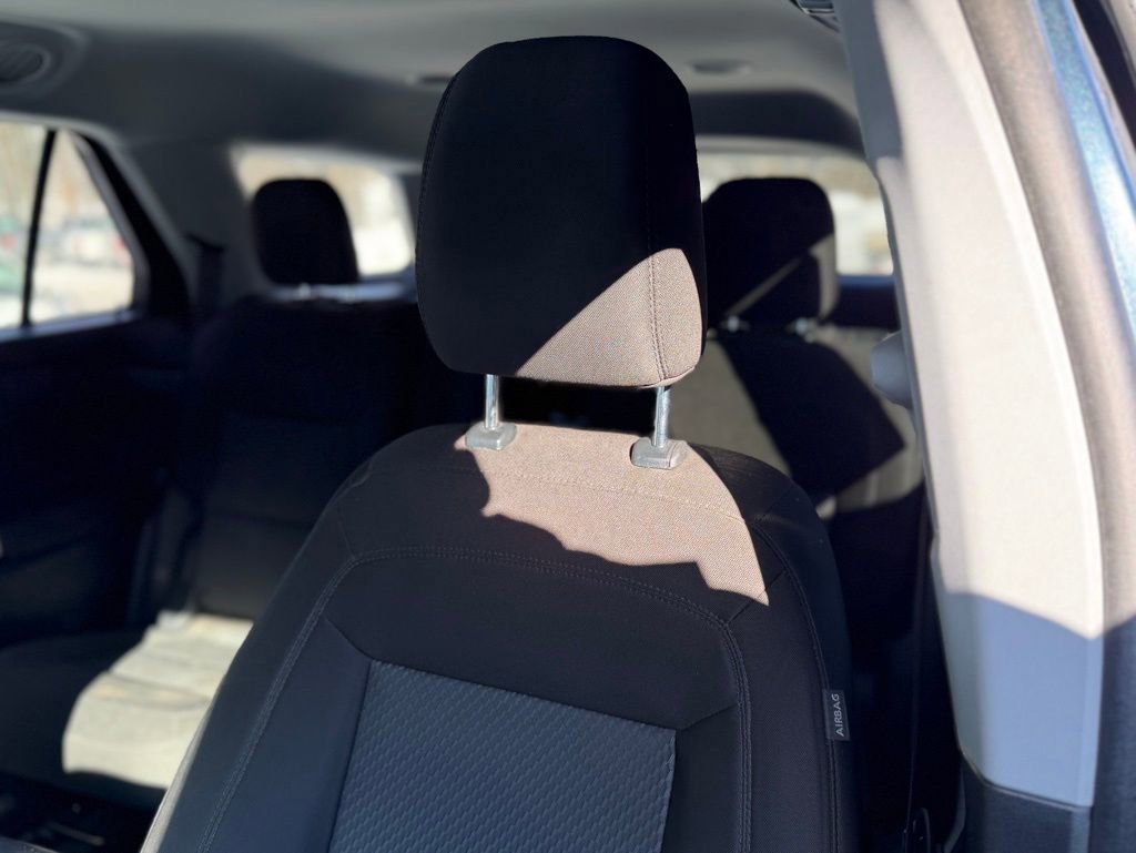 Certified 2024 Ford Explorer XLT image 3