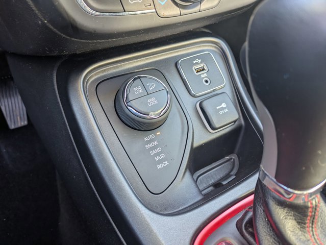 Used 2018 Jeep Compass Trailhawk w/ Leather Interior Group image 21