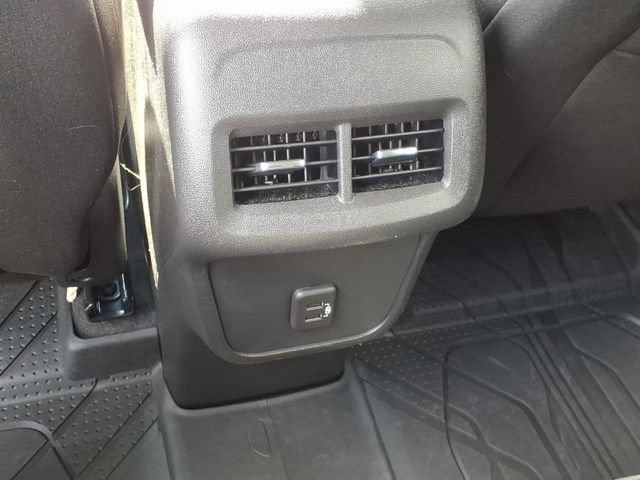 Used 2023 Chevrolet Equinox LT FWD image 12