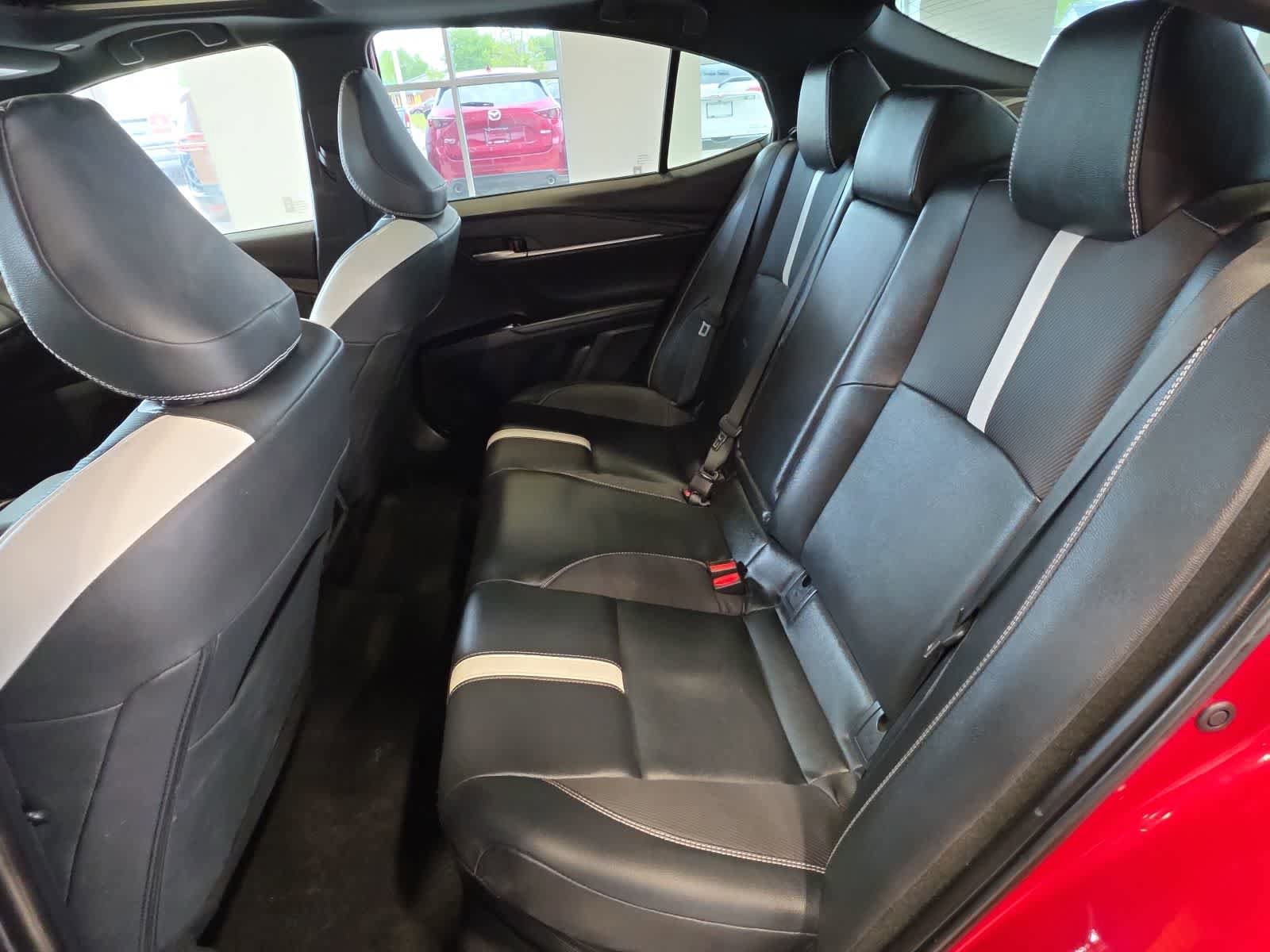 Used 2025 Toyota Camry XSE AWD/4WD image 30