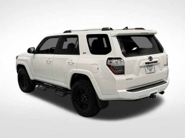 Used 2021 Toyota 4Runner SR5 Premium w/ Moonroof Package AWD/4WD image 6