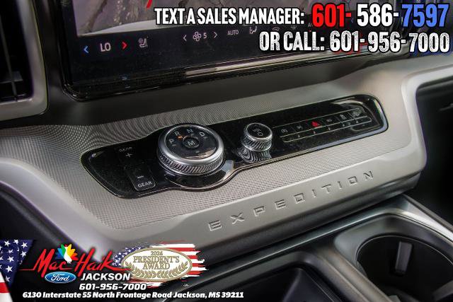 Certified 2025 Ford Expedition Active AWD/4WD image 19