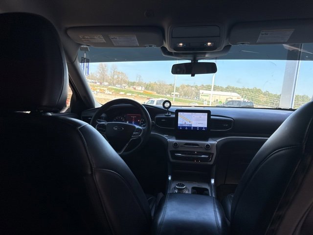 Certified 2022 Ford Explorer XLT w/ Equipment Group 202A image 13