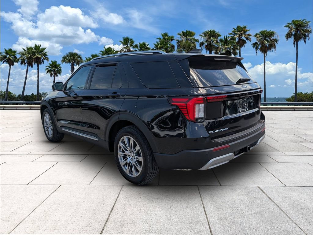 Certified 2026 Ford Explorer Platinum RWD image 5