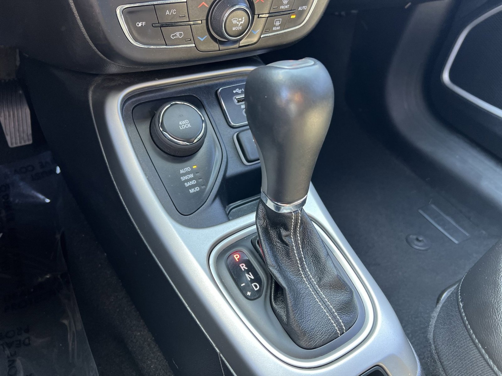 Used 2021 Jeep Compass Latitude AWD/4WD image 30