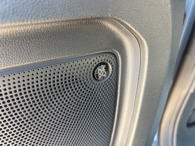 Certified 2023 Ford Escape Platinum w/ Premium Technology Package image 9