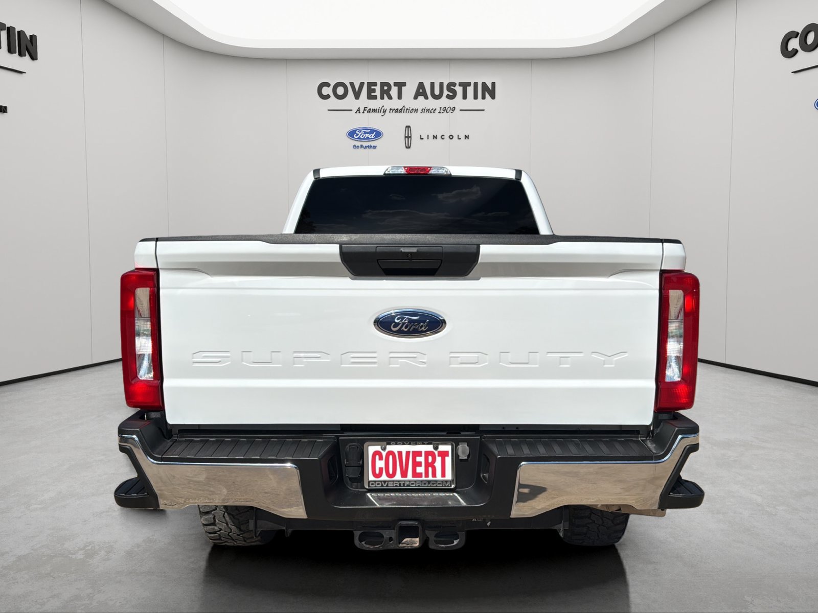 Certified 2024 Ford F250 XLT w/ FX4 Off-Road Package AWD/4WD image 4