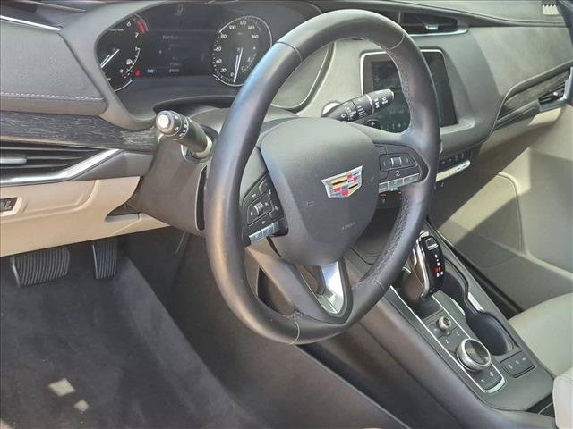 Used 2023 Cadillac XT4 Premium Luxury FWD image 10