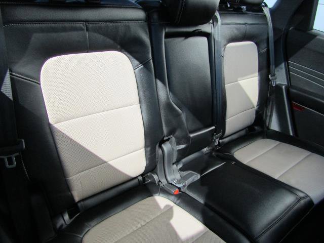 Certified 2022 Ford Escape Titanium w/ Titanium Elite Package image 11