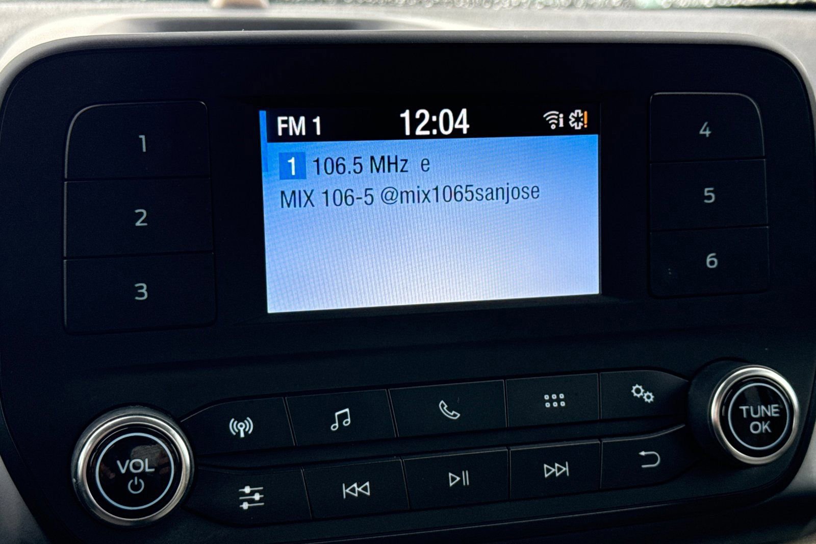 Certified 2018 Ford EcoSport S image 18