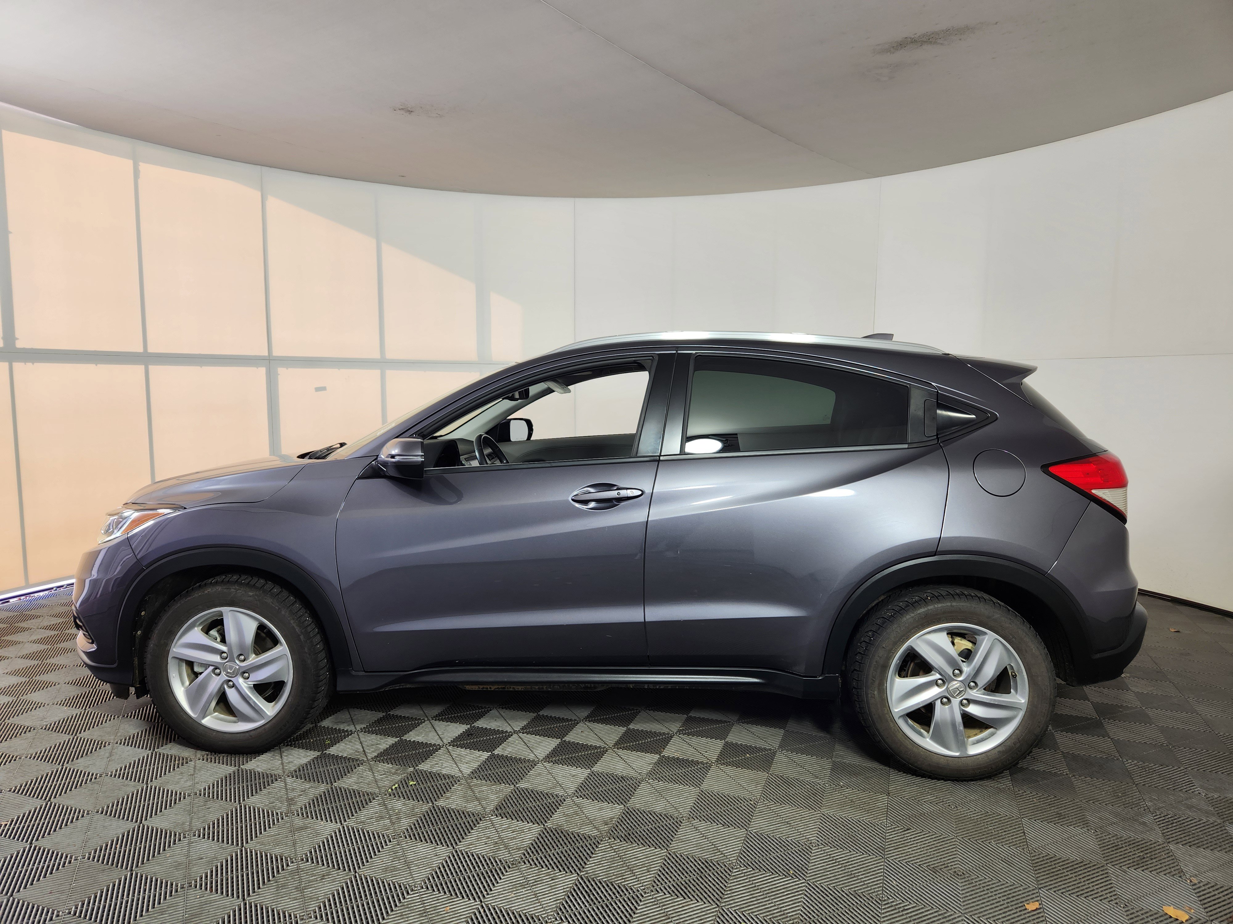 Used 2019 Honda HR-V EX-L image 4
