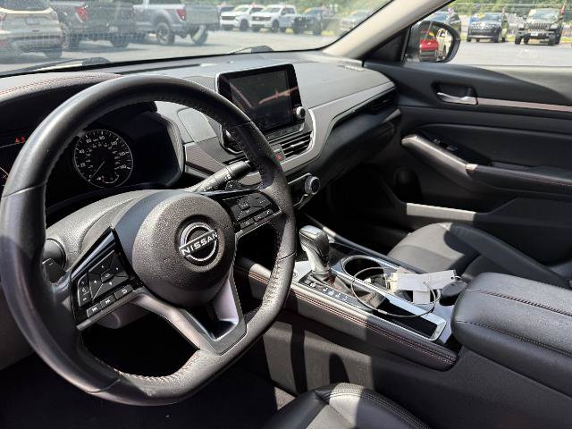 Used 2024 Nissan Altima 2.5 SR FWD image 23